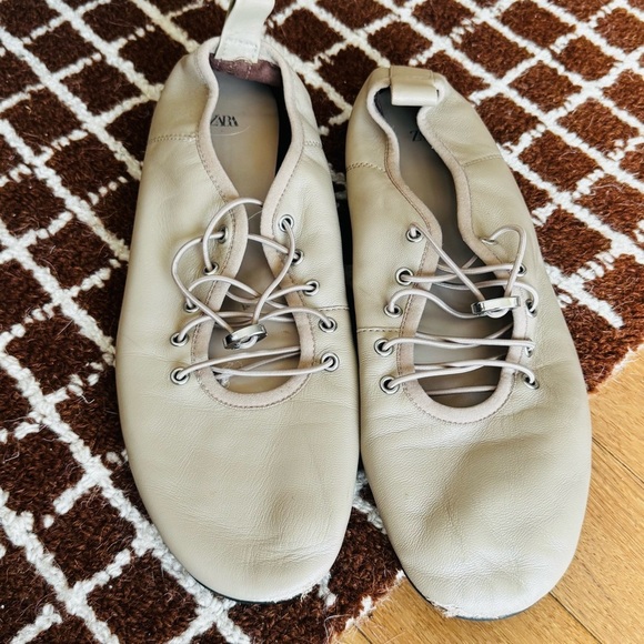 ZARA soft leather tan lace up flats - Picture 2 of 8